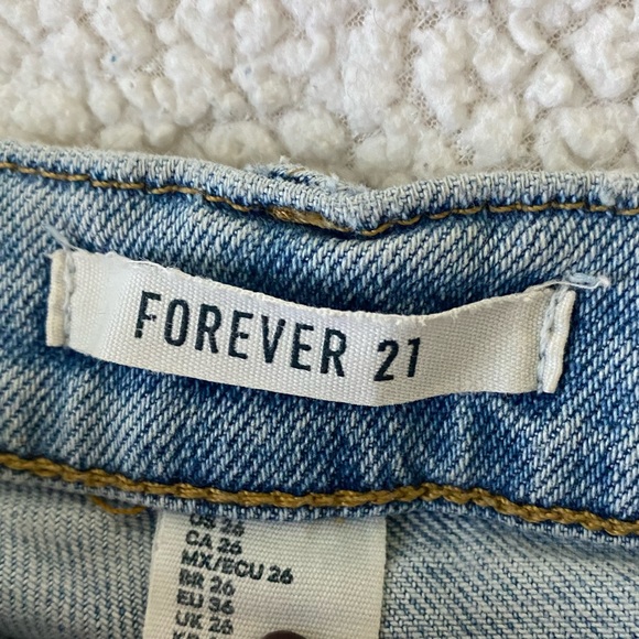 F21 NWOT Ripped Skinny Jeans - Picture 4 of 4
